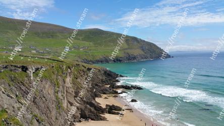 Coast, Body of water, Headland, Sea, Coastal and oceanic landforms, Cliff, Promontory, Bight, Shore, Beach 