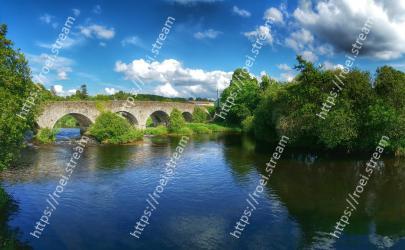 Body of water, River, Nature, Natural landscape, Arch bridge, Water, Water resources, Reflection, Waterway, Sky 