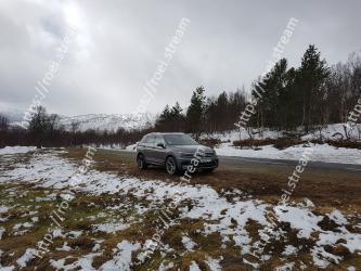 Land vehicle, Vehicle, Car, Snow, Off-roading, Winter, Off-road vehicle, Road, Audi q5, Freezing 