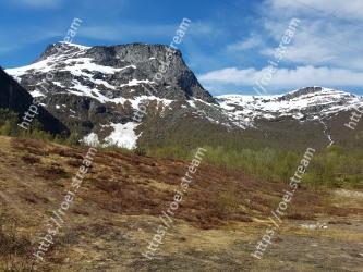 Mountainous landforms, Mountain, Highland, Mountain range, Wilderness, Ridge, Alps, Natural landscape, Geological phenomenon, Hill 