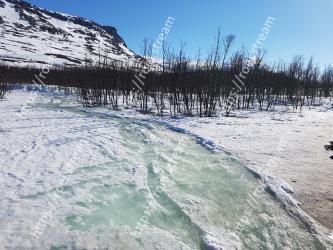 Water, Mountain, Sky, Wilderness, Mountainous landforms, Winter, Snow, Tree, Water resources, River 