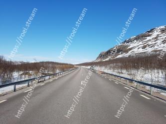 Road, Highway, Asphalt, Snow, Sky, Winter, Natural landscape, Freezing, Road surface, Infrastructure 