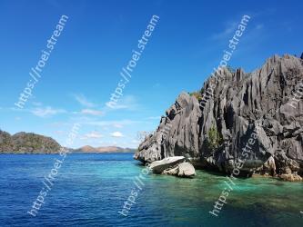 Body of water, Sky, Sea, Blue, Natural landscape, Coast, Water, Coastal and oceanic landforms, Ocean, Promontory 