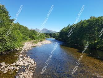 Body of water, River, Nature, Water, Water resources, Watercourse, Natural landscape, Stream, Sky, Waterway 