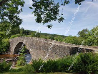 Arch bridge, Bridge, Humpback bridge, Water, Natural landscape, Aqueduct, Devils bridge, Tree, Viaduct, Waterway 