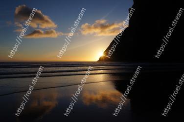 Sky, Horizon, Sea, Sunset, Ocean, Cloud, Water, Coast, Sunrise, Reflection 
