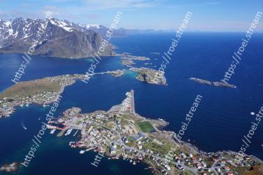 Aerial photography, Coastal and oceanic landforms, Promontory, Inlet, Sky, Coast, Cape, Sea, Sound, Peninsula Reine