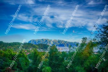 Sky, Nature, Natural landscape, Mountainous landforms, Blue, Mountain, Green, Cloud, Vegetation, Hill station 