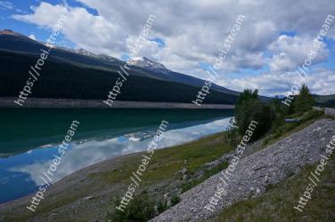 Mountainous landforms, Highland, Mountain, Sky, Lake, Wilderness, Reservoir, Mountain range, Natural landscape, Fell 