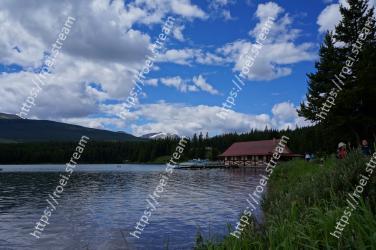Body of water, Nature, Lake, Sky, Water, Natural landscape, Wilderness, Water resources, Reservoir, River 