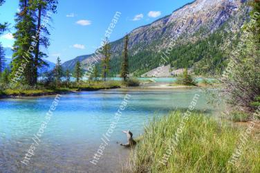 Body of water, Natural landscape, Nature, Wilderness, Water, Water resources, River, Lake, Natural environment, Mountain 