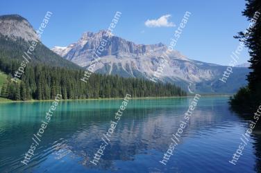 Body of water, Mountain, Natural landscape, Nature, Mountainous landforms, Lake, Reflection, Wilderness, Tarn, Water Emerald Lake