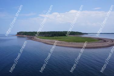 Body of water, Water resources, Water, Sea, Coastal and oceanic landforms, Coast, Shore, Ocean, Island, Inlet 