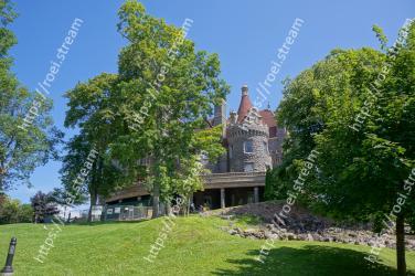 Property, Tree, Estate, Natural landscape, House, Building, Ch�teau, Grass, Home, Woody plant 