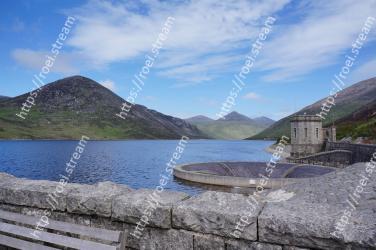 Mountain, Highland, Nature, Mountainous landforms, Water resources, Lake, Reservoir, Natural landscape, Sky, Tarn 