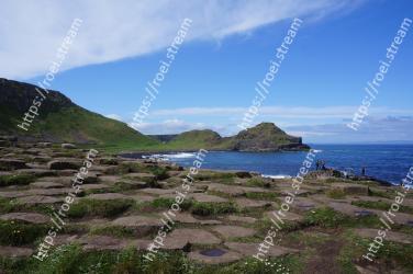 Body of water, Coast, Sea, Highland, Sky, Headland, Promontory, Ocean, Coastal and oceanic landforms, Shore 