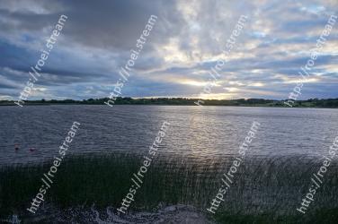 Sky, Body of water, Water, Water resources, Cloud, Horizon, Loch, Lake, Sea, Reservoir 