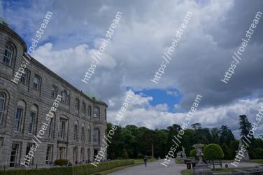 Sky, Cloud, Daytime, Architecture, Building, Landmark, City, Human settlement, Urban area, Tree 
