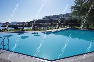 Swimming pool, Property, Resort, Vacation, Water, Real estate, House, Leisure, Building, Estate 