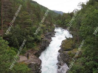 Water resources, Body of water, Water, Nature, Watercourse, Natural landscape, River, Nature reserve, Vegetation, Waterfall Verma| M�re og Romsdal